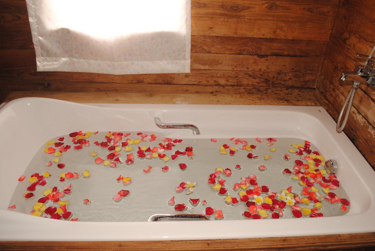 Golden Island Cottages Thale U Hotel Ywama Екстер'єр фото
