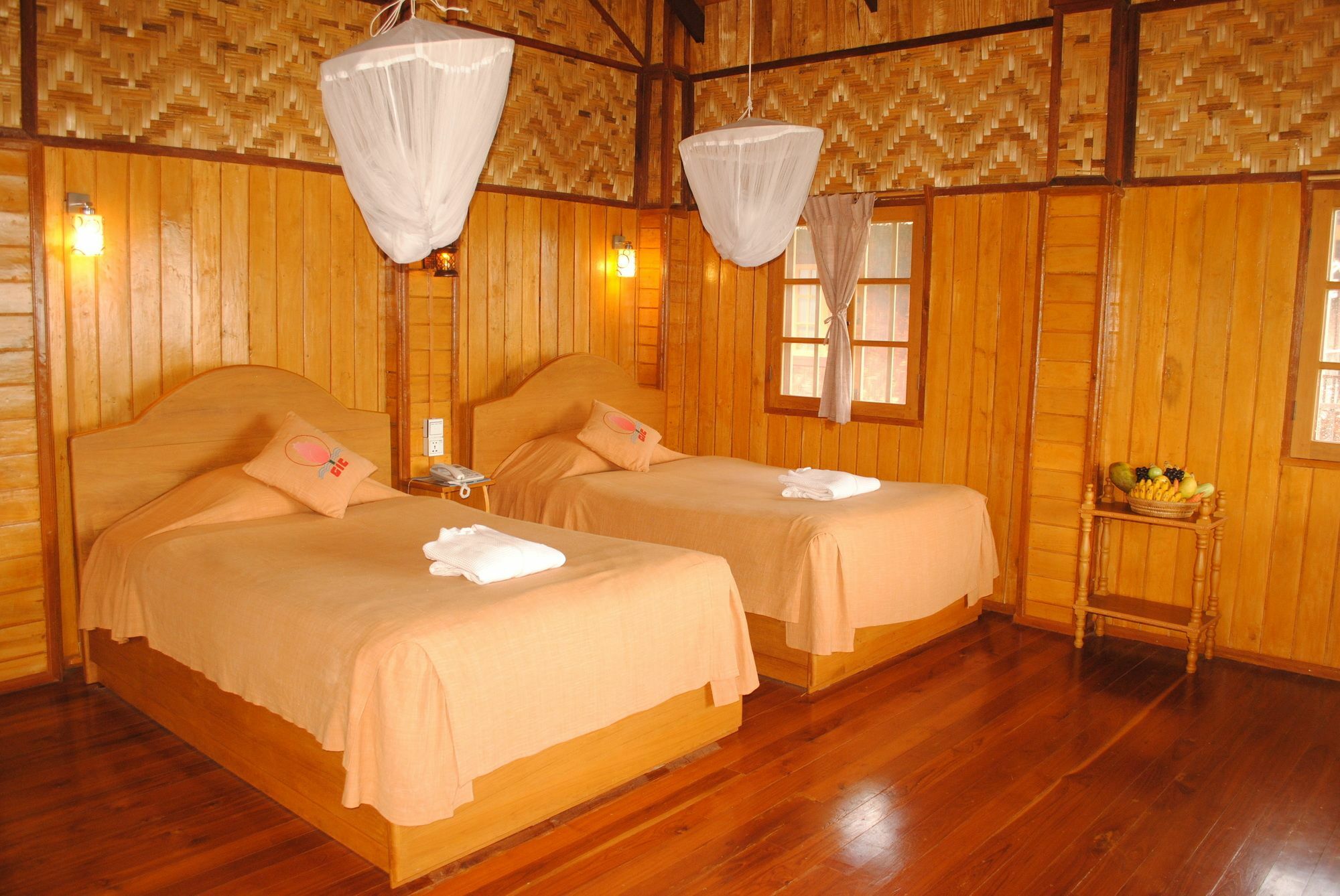 Golden Island Cottages Thale U Hotel Ywama Екстер'єр фото