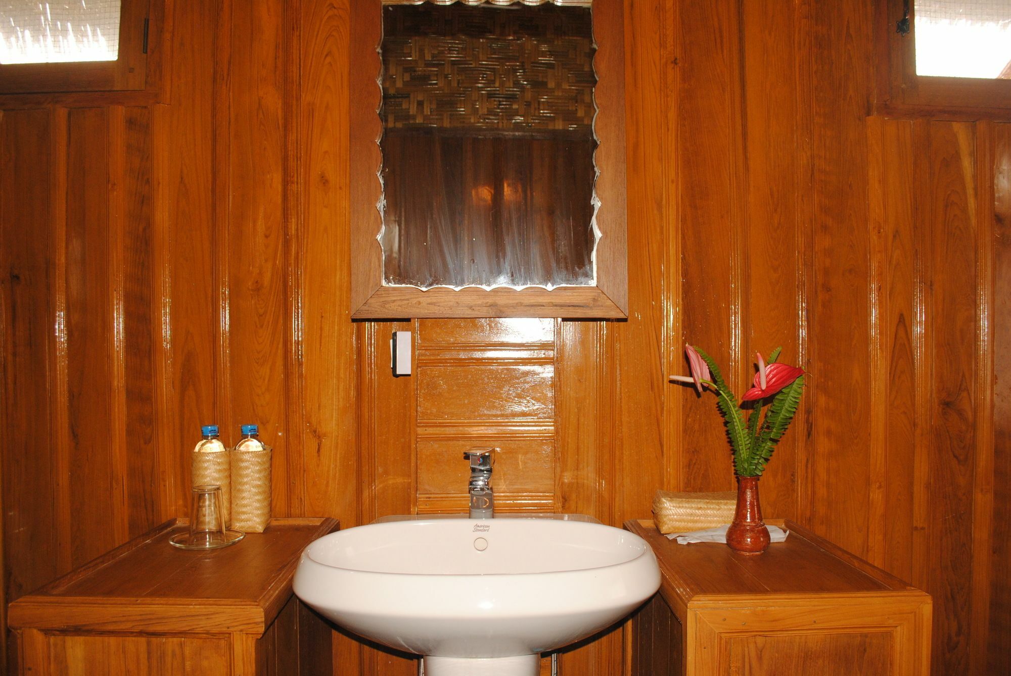 Golden Island Cottages Thale U Hotel Ywama Екстер'єр фото