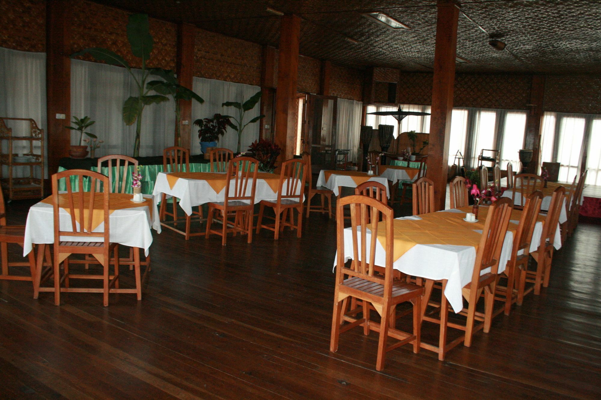 Golden Island Cottages Thale U Hotel Ywama Екстер'єр фото
