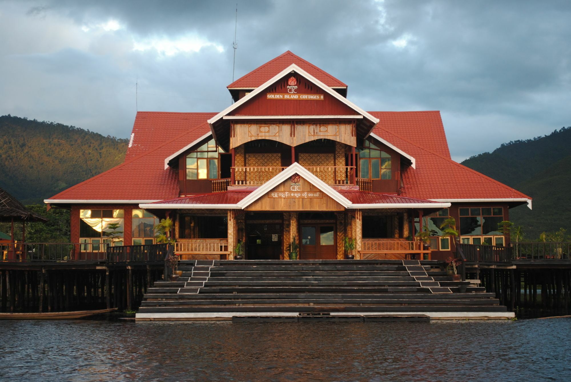 Golden Island Cottages Thale U Hotel Ywama Екстер'єр фото